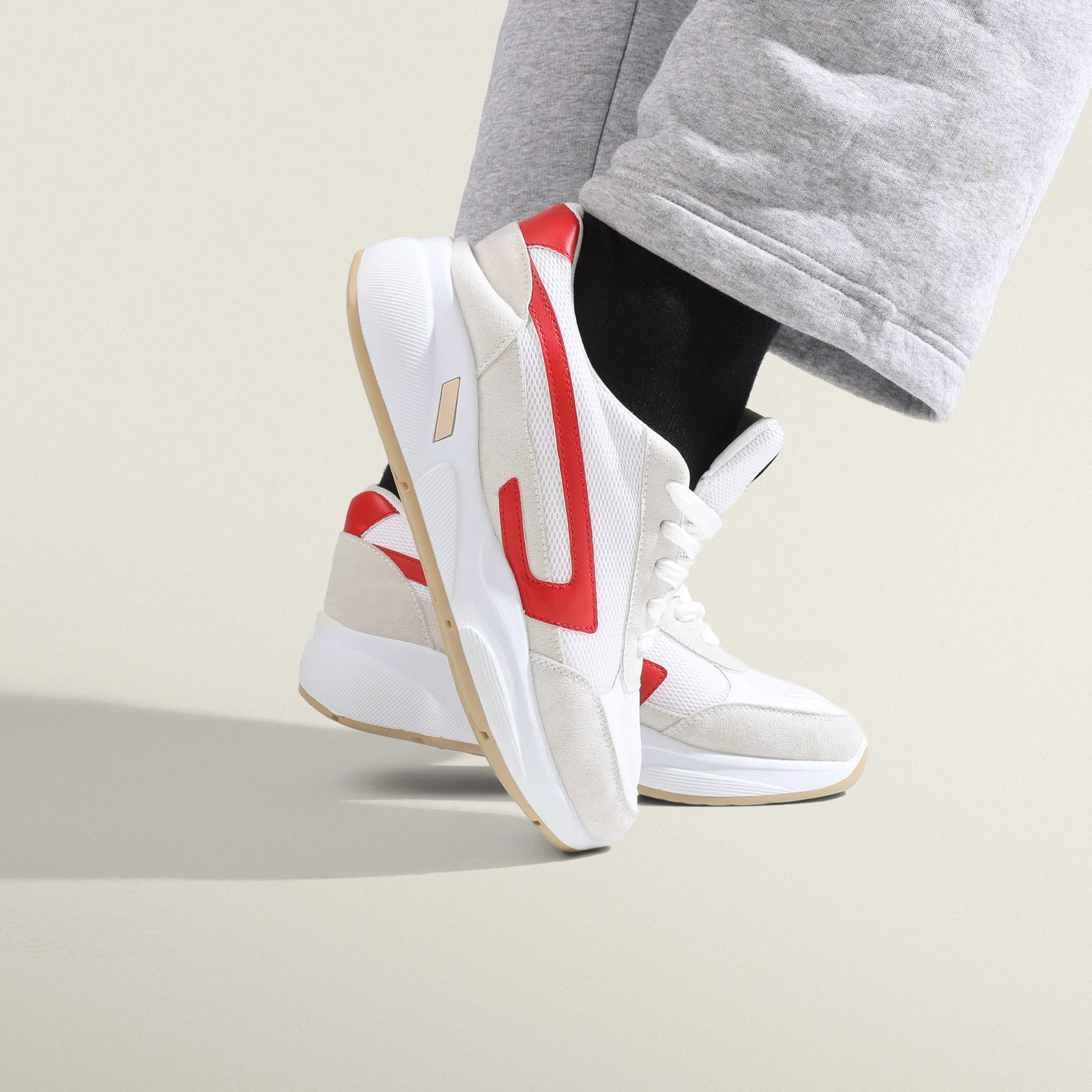 حذاء عملي ينفع شغل وخروج وسفر من غير ما يخذلك S7 - Image 22